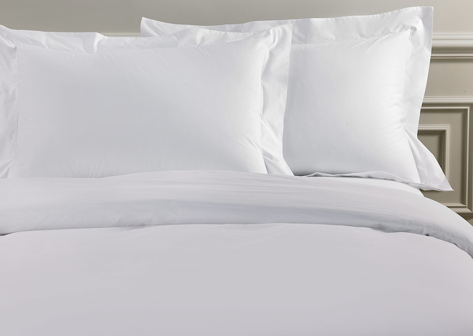 White Sateen Duvet Cover & Pillow Sham Set YMAL2